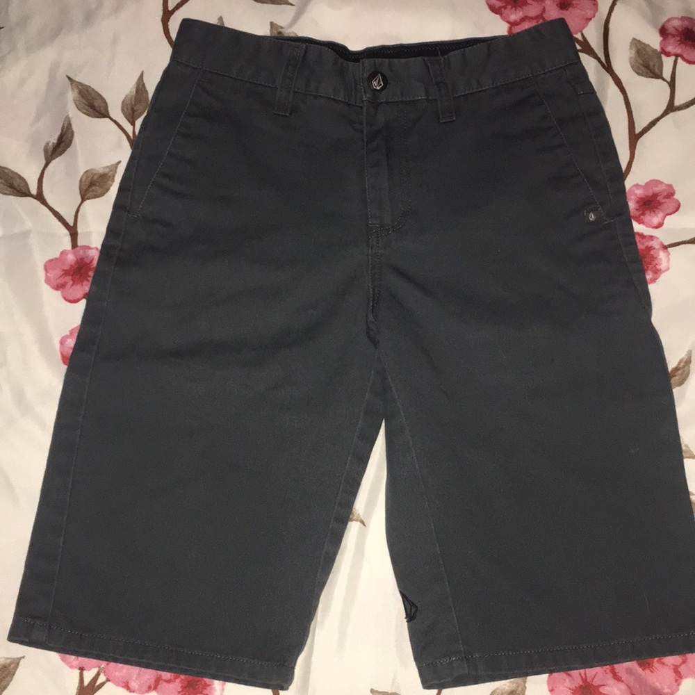 Volcom shorts